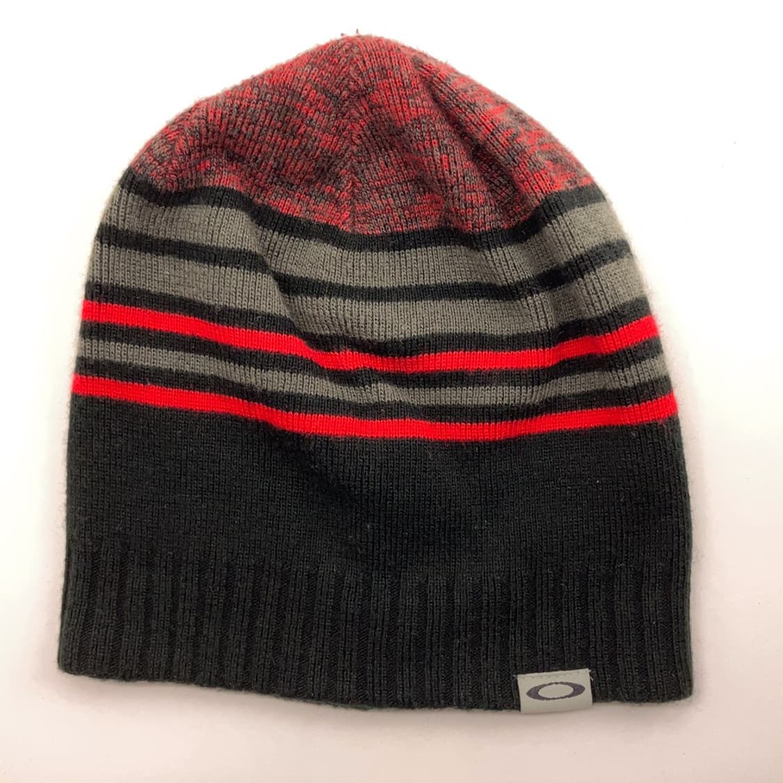 오클리 스트라이프 니트 비니 블랙 레드 상품이미지1