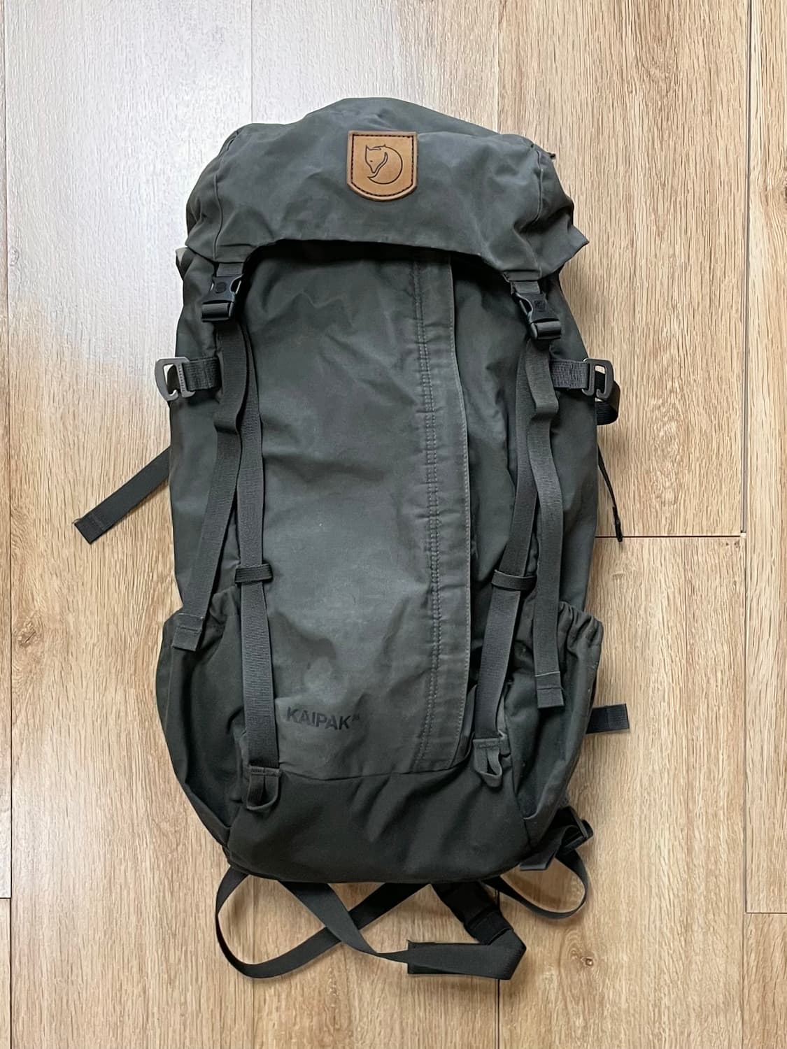 택포) 피엘라벤 카이팩 28 스톤그레이 배낭 백팩 상품이미지1