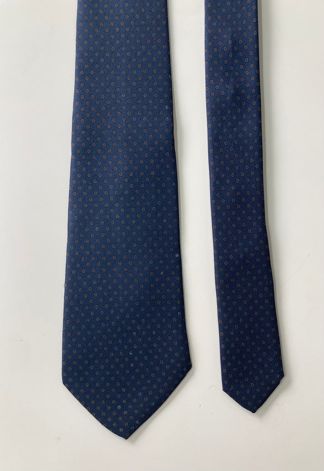 크리스찬디올무슈 넥타이 상품이미지1