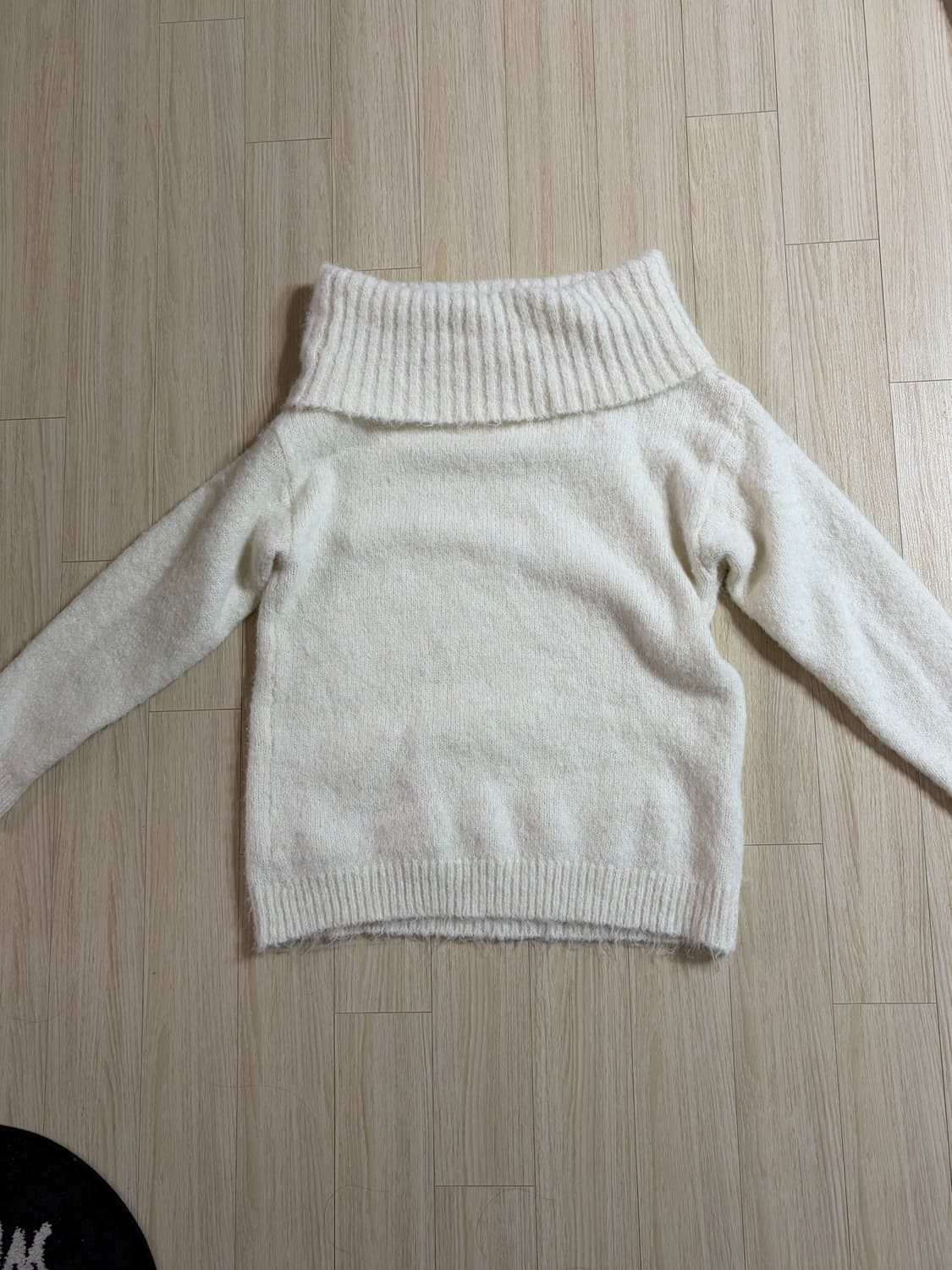 아이보리 니트 오프숄더 상품이미지1