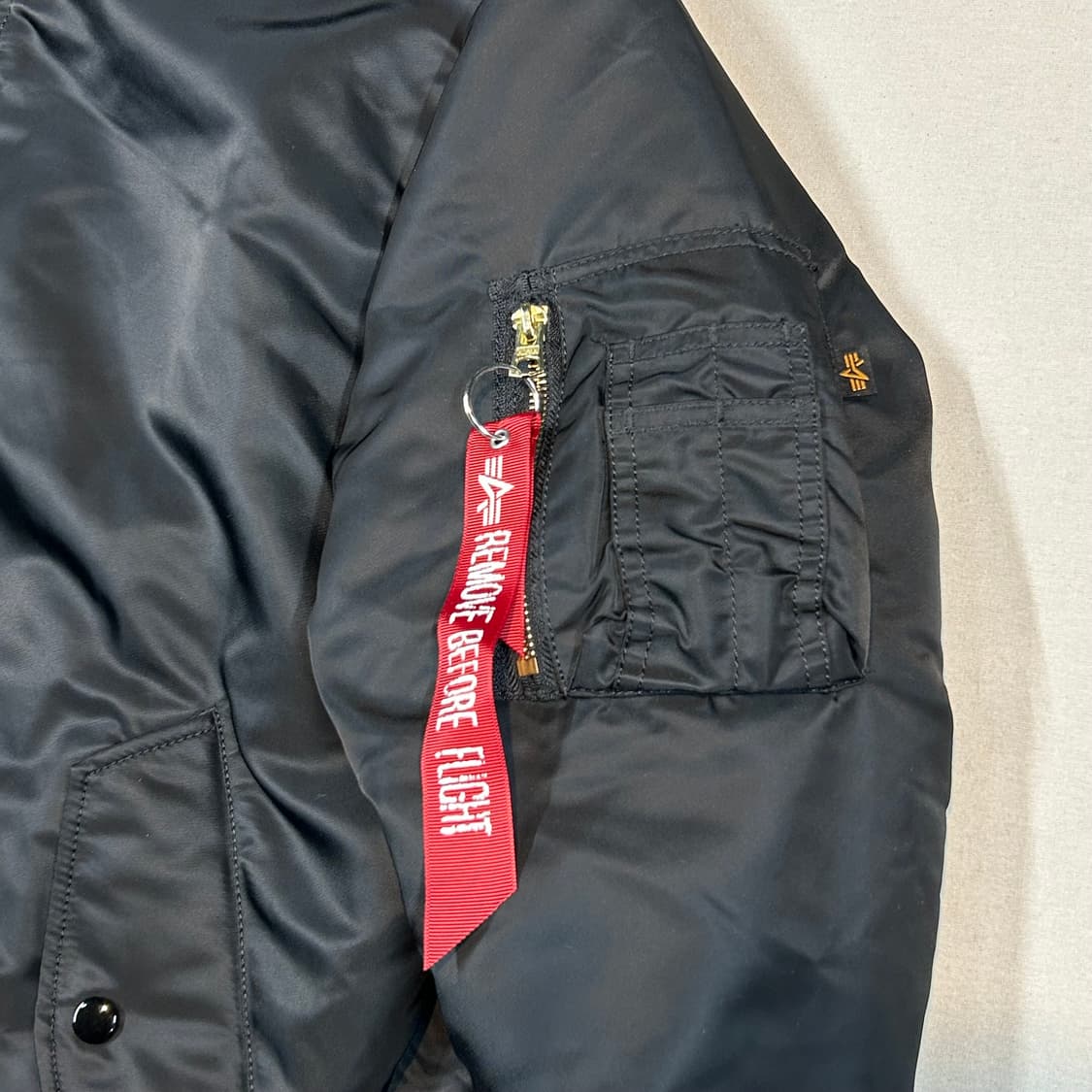 M) 알파인더스트리 MA-1 마원 항공점퍼 블랙 레귤러핏 상품이미지3