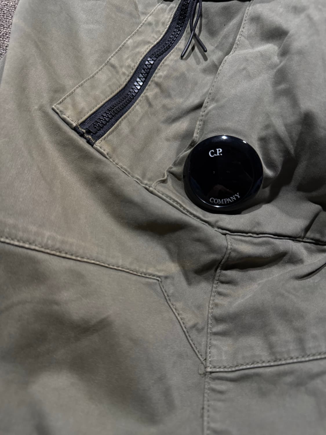 C.P. Company 씨피컴퍼니 렌즈 카고팬츠 상품이미지4