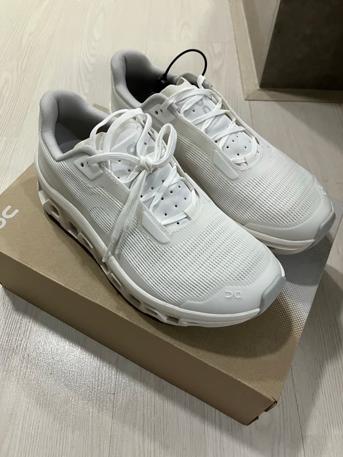 온러닝 클라우드몬스터 보이드 245 상품이미지3