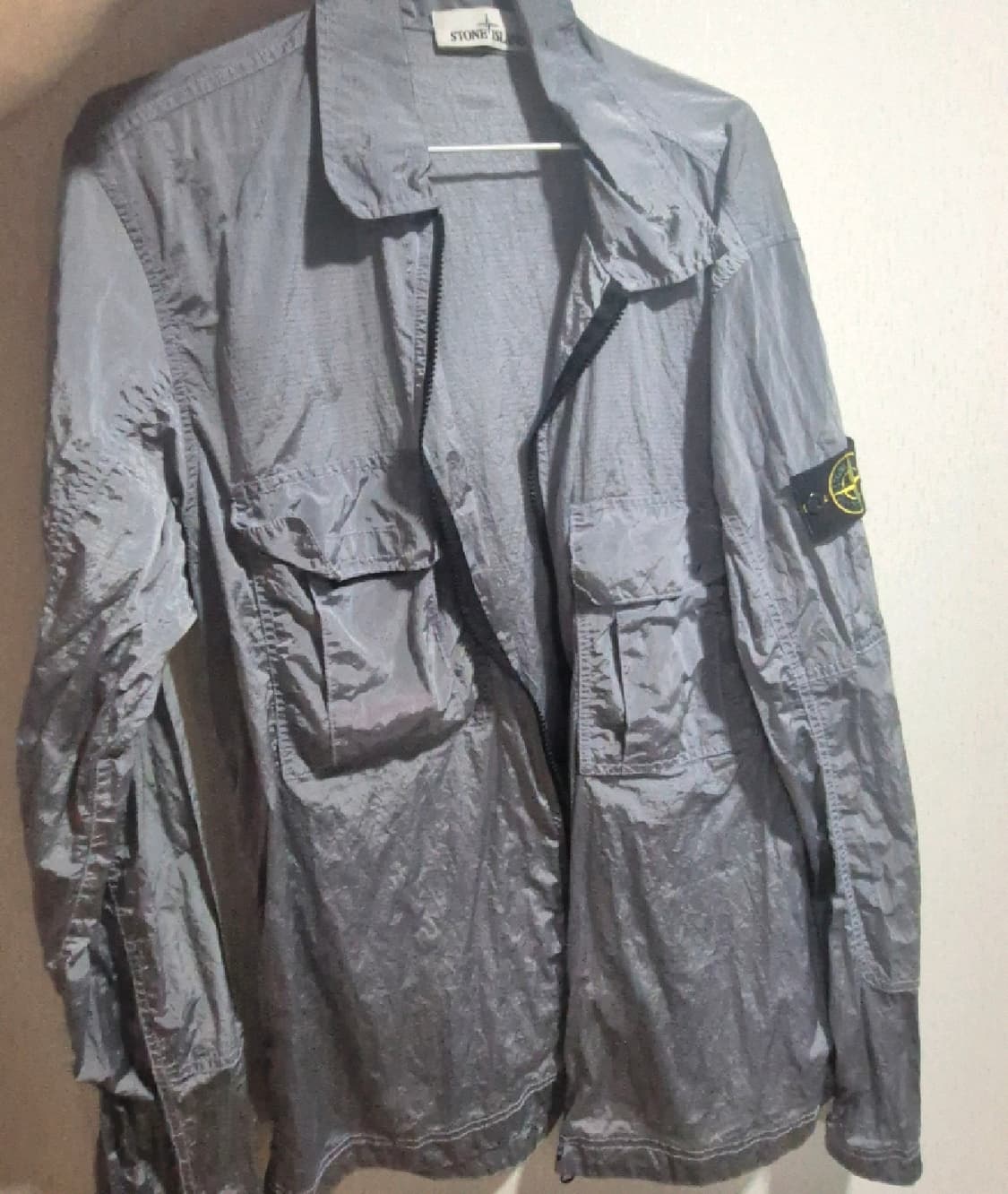 백화점판)  스톤아일랜드 나일론 셔츠 100 사이즈 상품이미지2