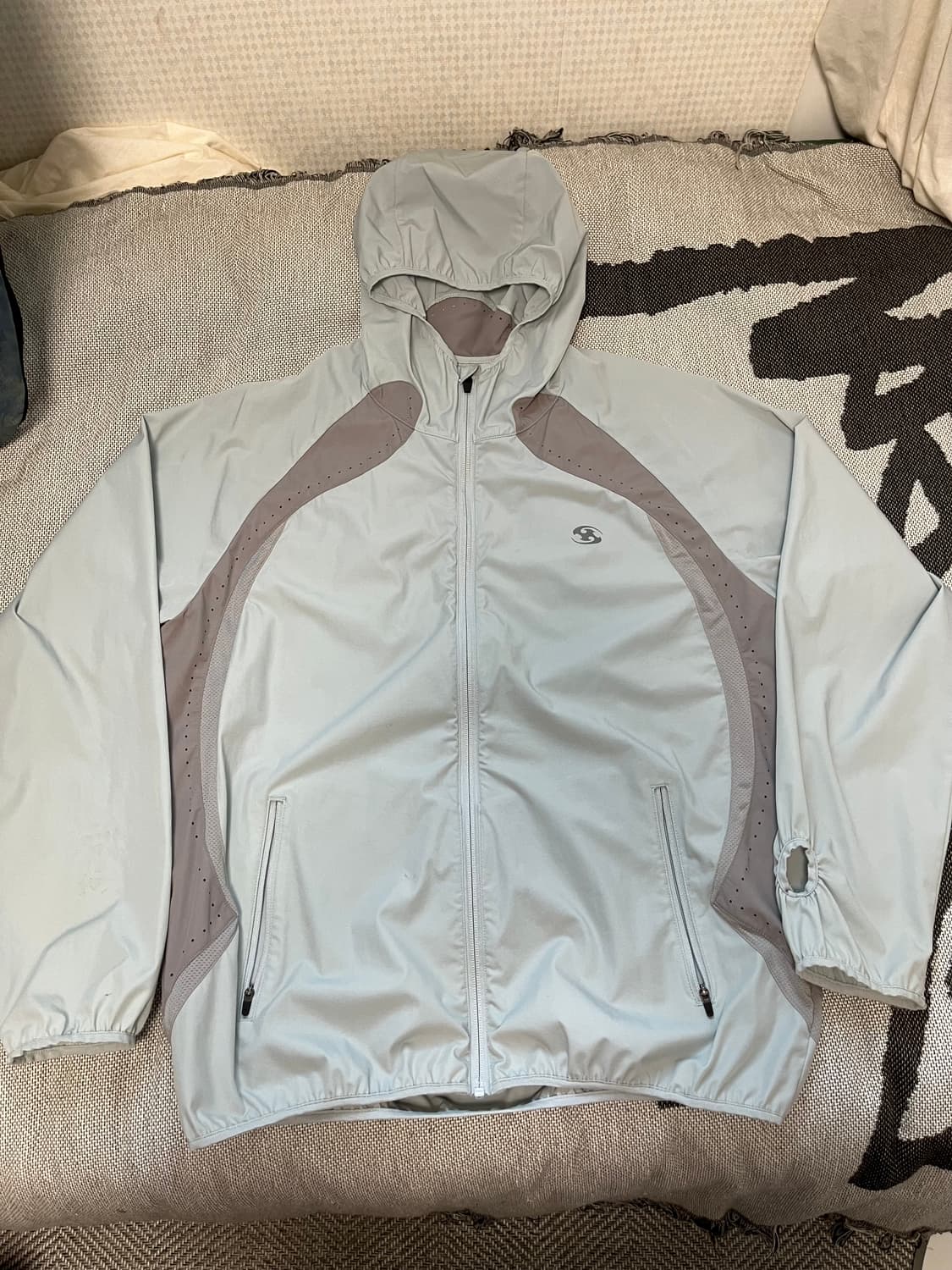 23SS 산산기어 바람막이  러닝 자켓 - 1size 상품이미지1