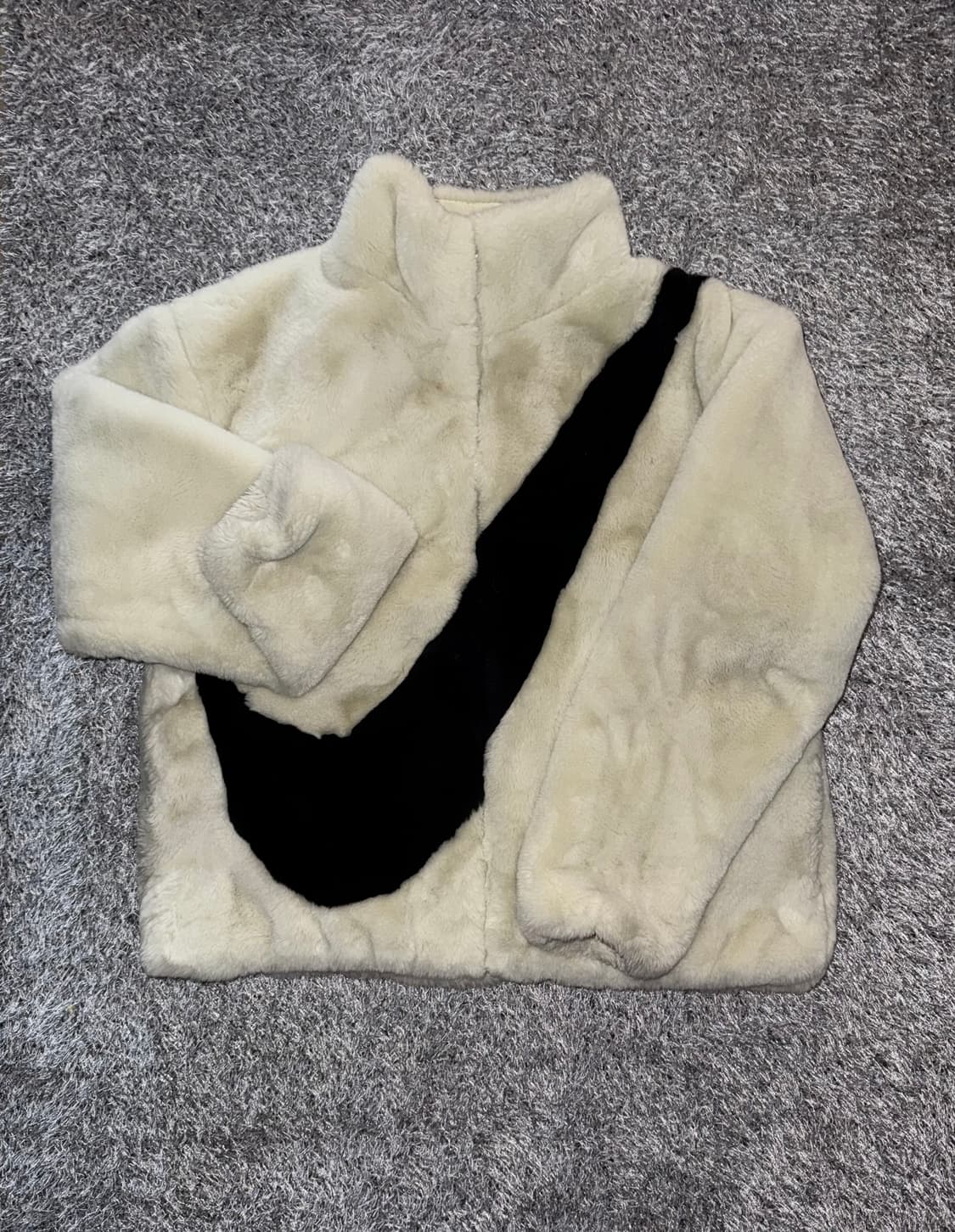 나이키 스우시 후리스 상품이미지1