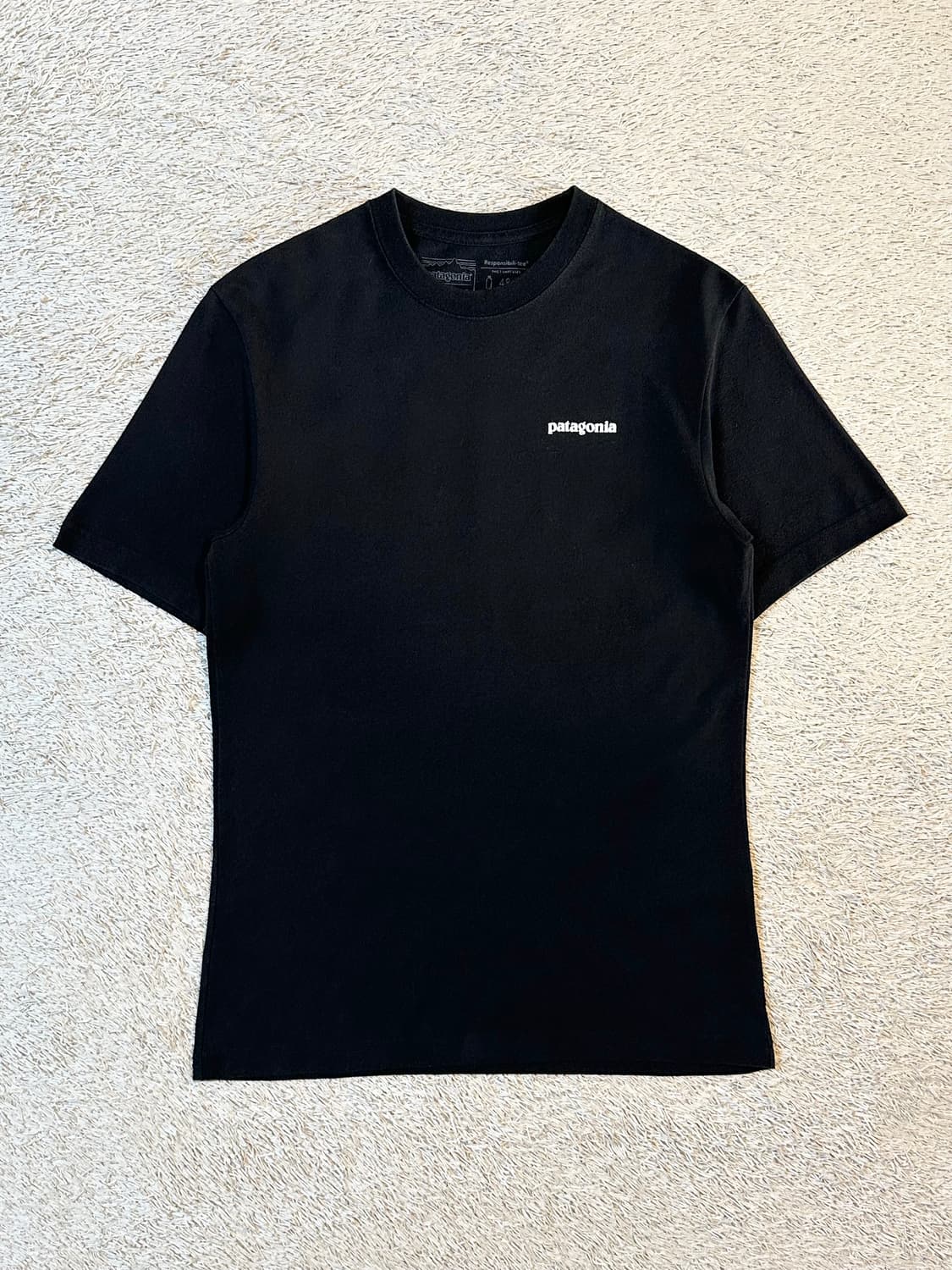 파타고니아 PATAGONIA 백프린팅 반팔 티셔츠 블랙 상품이미지3