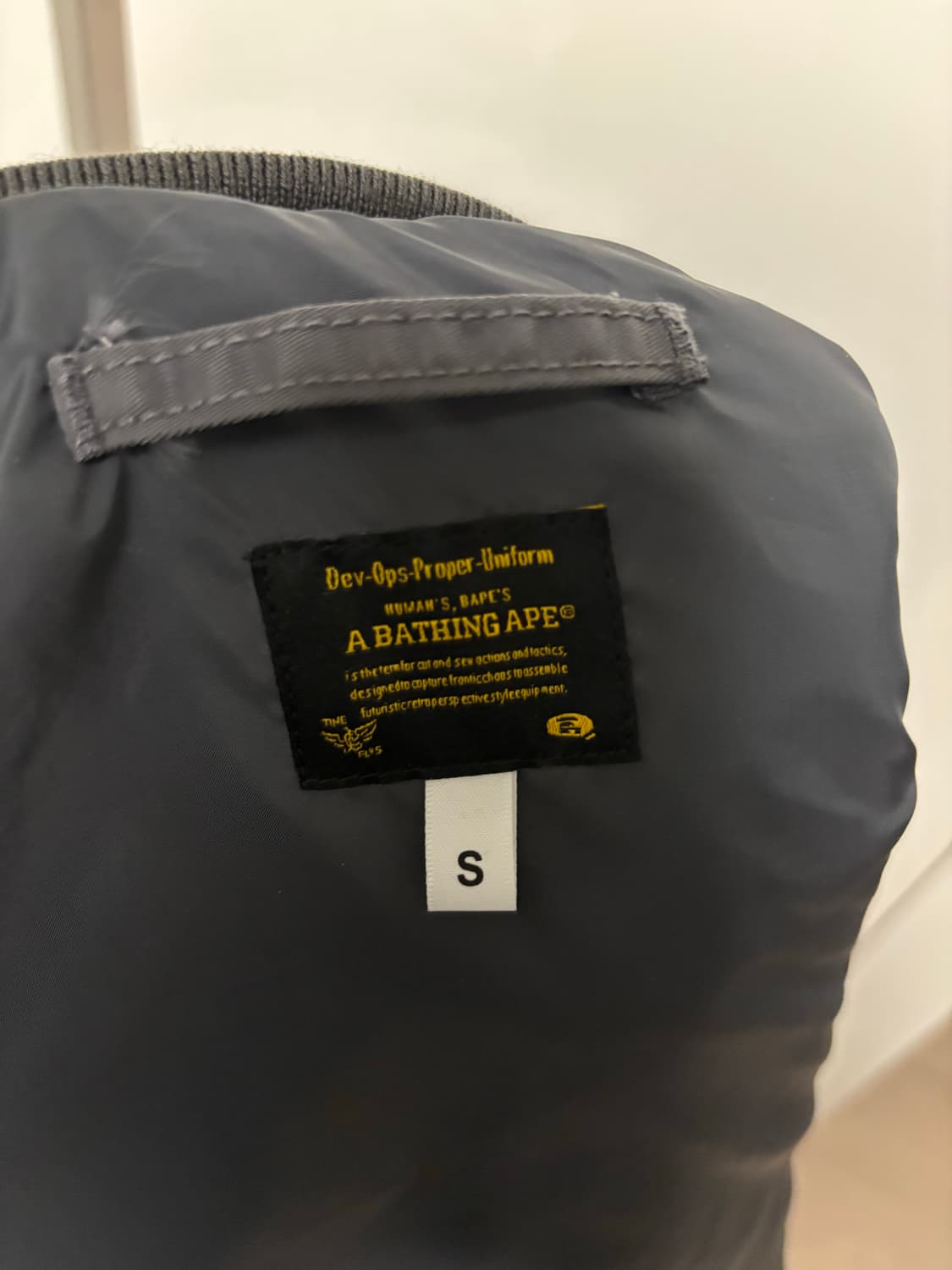 베이프 샤크 봄버 자켓 차콜 상품이미지4