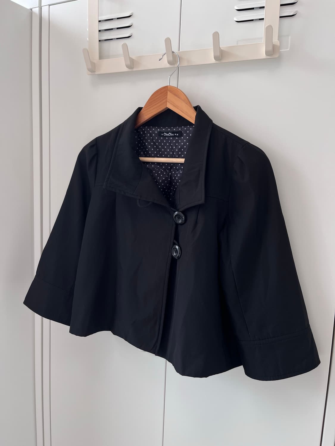 Chouchou 하이넥 블랙 모리걸 숏 트렌치코트 상품이미지1