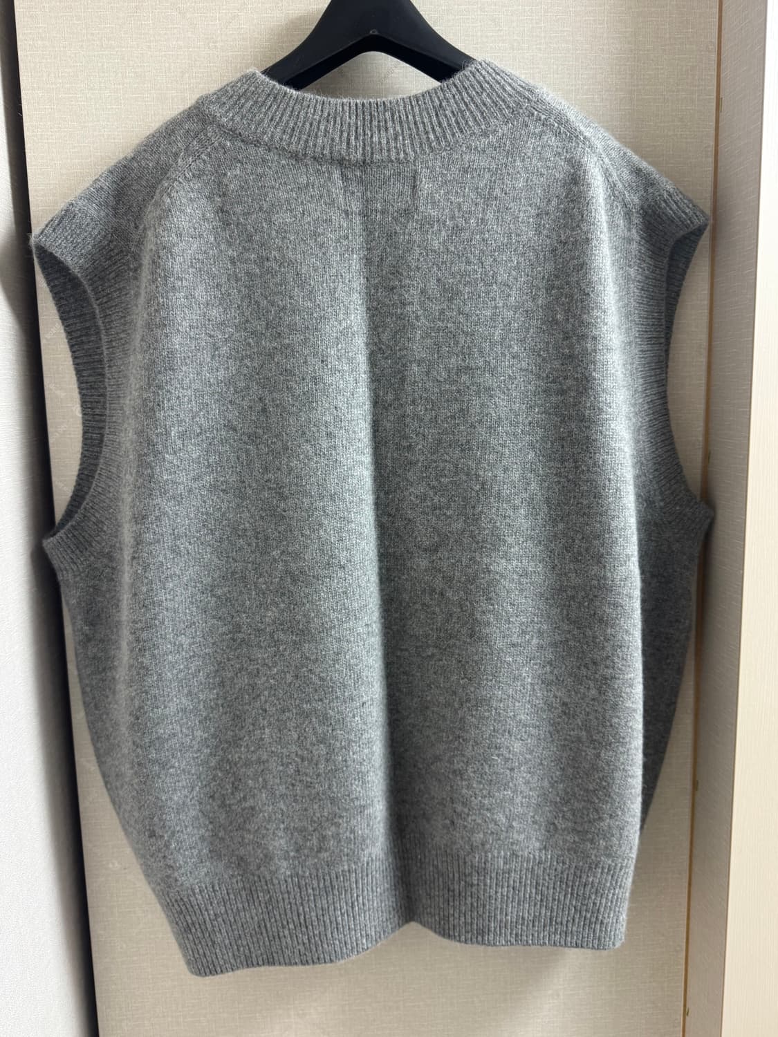 퍼렌 / 라쿤 브이넥 니트 조끼 / 3 상품이미지3