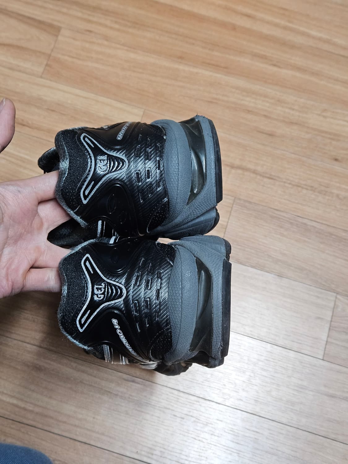 아식스 젤카야노 14 언어펙티드 실버문 275 상품이미지4