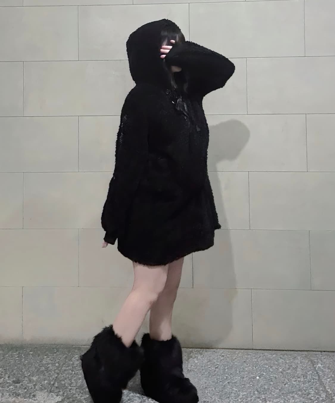 앙크루즈 지뢰계 정석템 후드 폭닥폭닥 털 블랙 리본 아일렛 디테일 원피스 상품이미지1