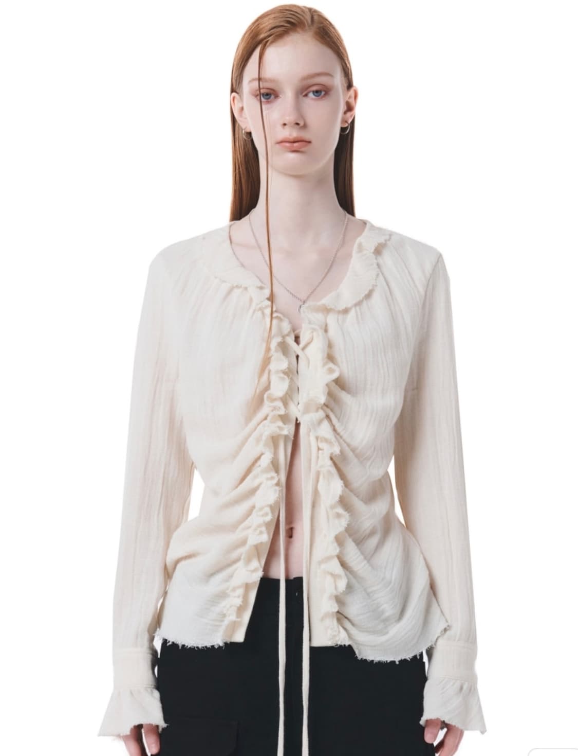 세릭 러프 아일렛 셔링 블라우스 상품이미지1