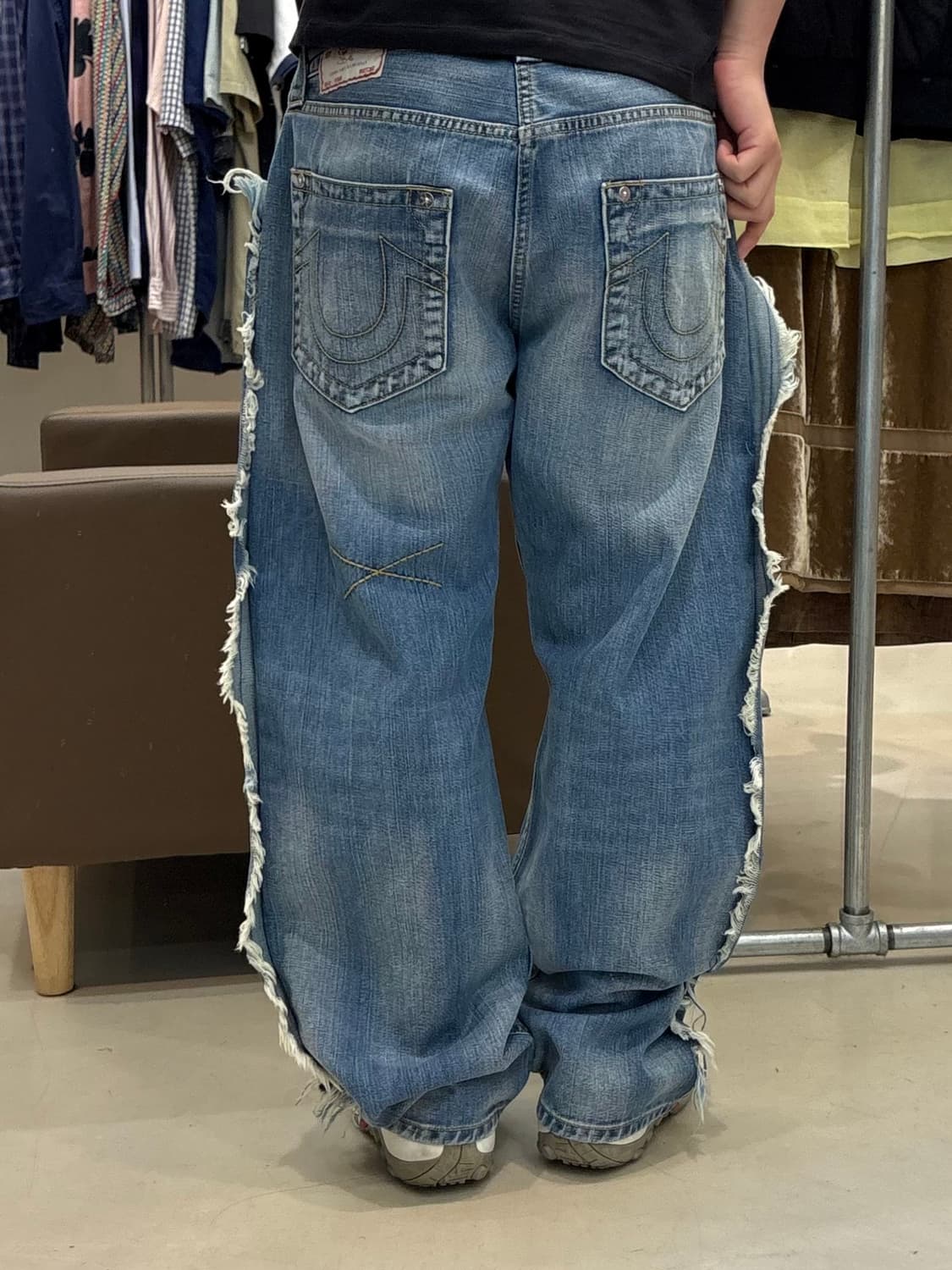 트루릴리전 테슬 데님 팬츠 상품이미지9