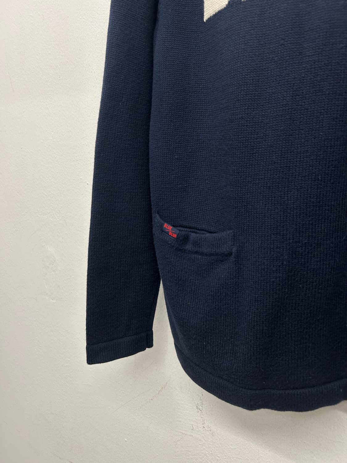 블루블루 재팬 네이비 포켓 니트 상품이미지3