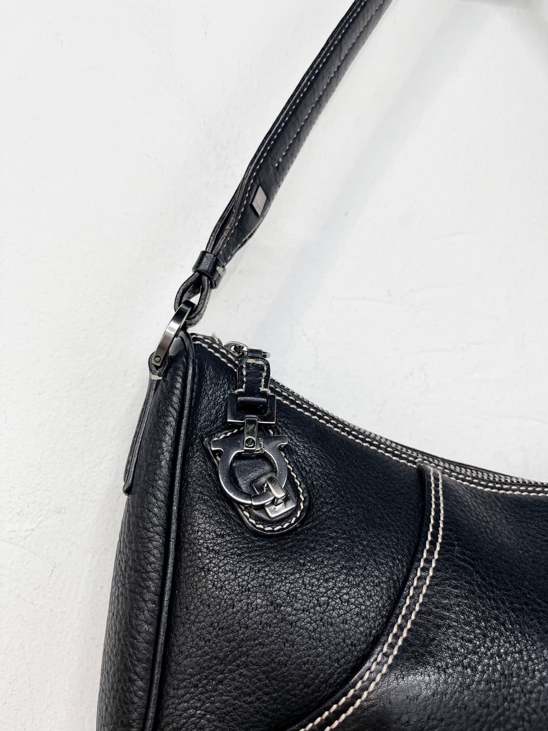 살바토레 페라가모 숄더백 상품이미지3