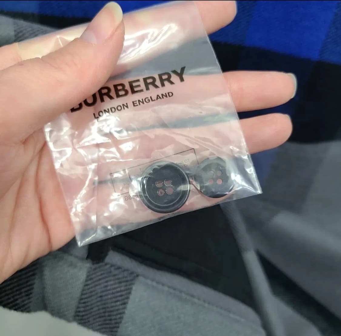 버버리 정품 남성 익스플로드 체크 코튼 플란넬 셔츠 자켓 블루 XS 상품이미지9