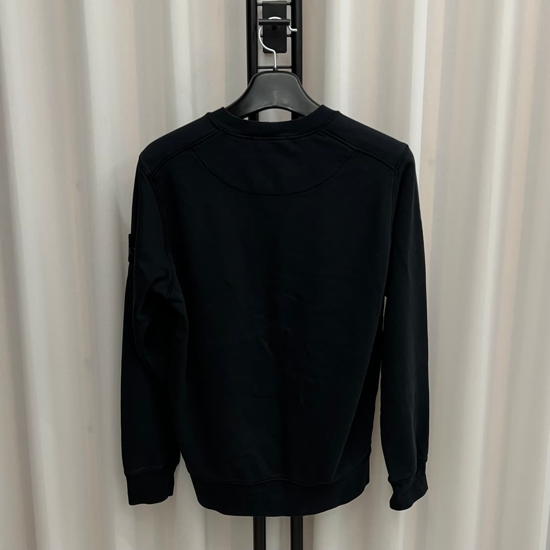 스톤아일랜드 와펜 맨투맨 블랙 (L) 상품이미지2