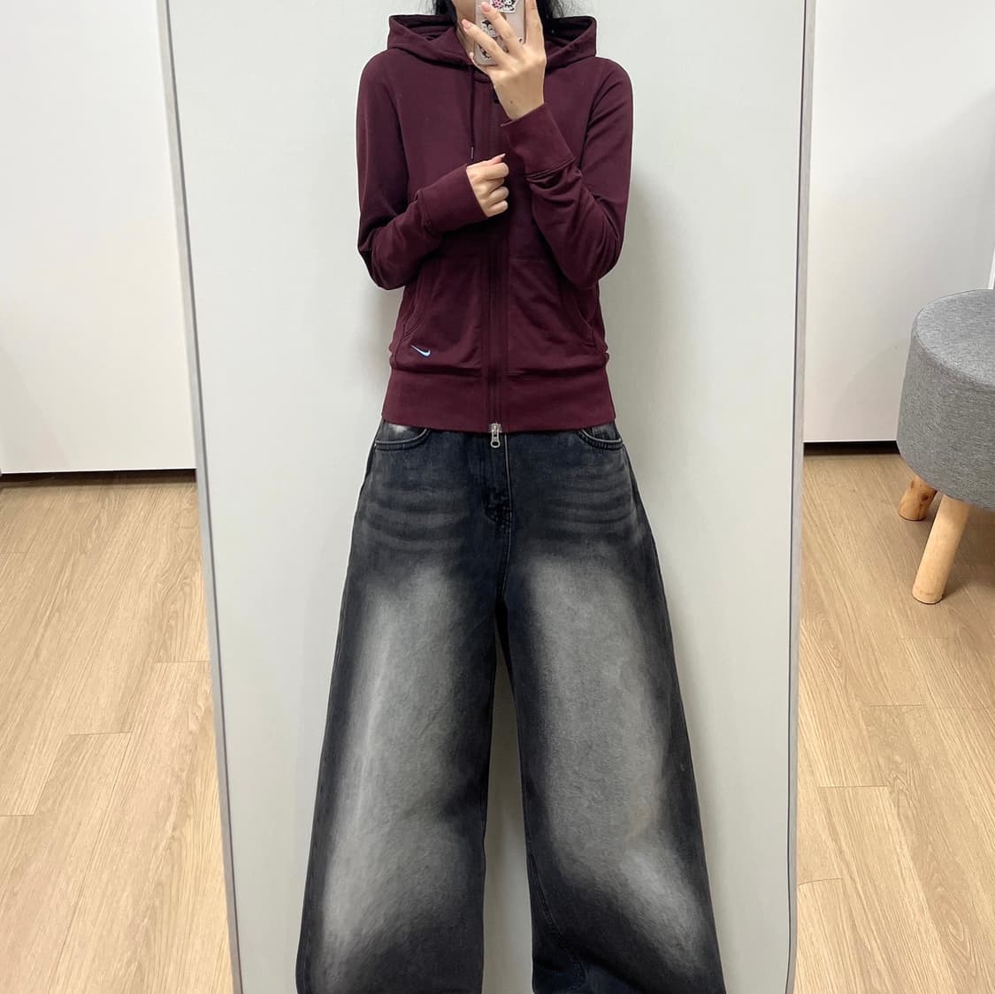 나이키 딱붙핏 하늘색 스우시 버건디 후드집업 상품이미지1