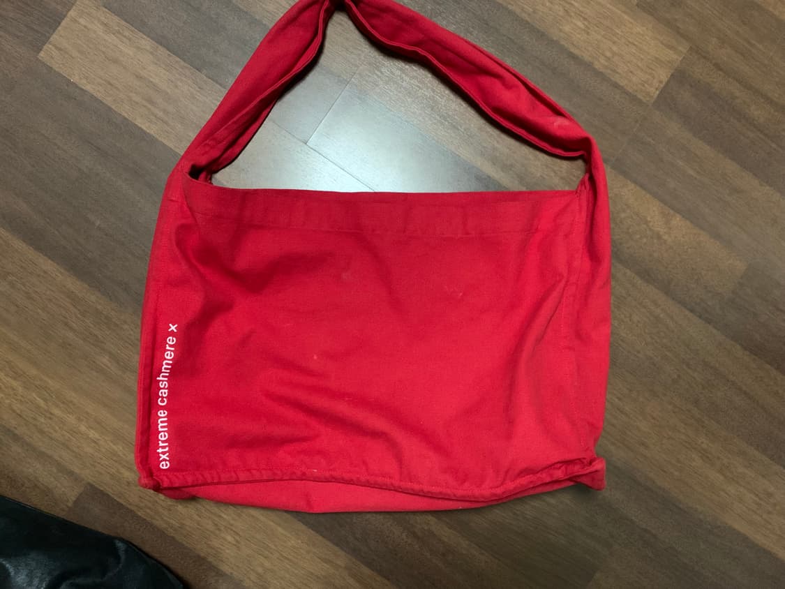 익스트림 캐시미어 팝업 토트백 heart 상품이미지1