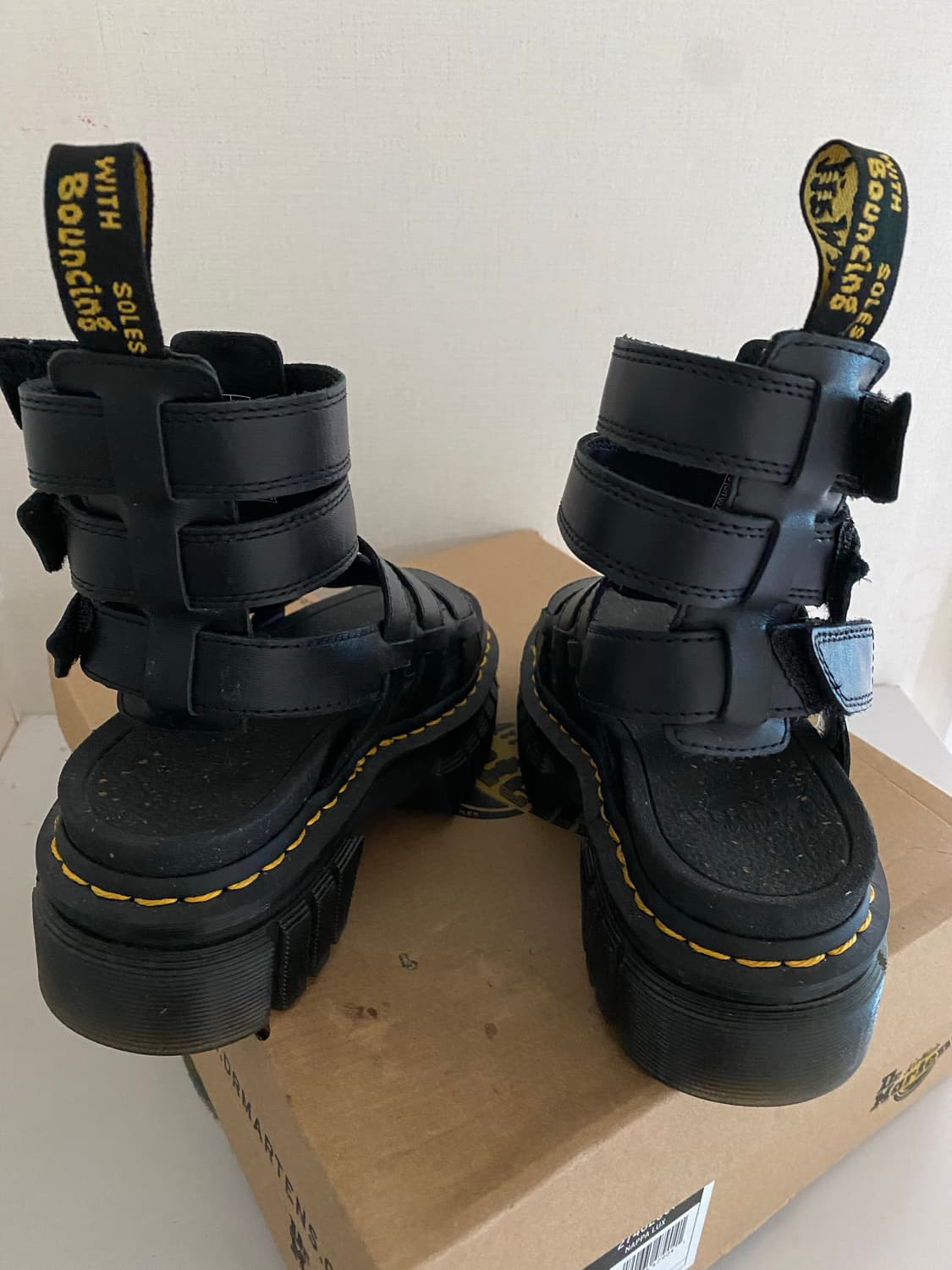 닥터마틴 리키 글래디에이터 나파 럭스 (225~230) 상품이미지5