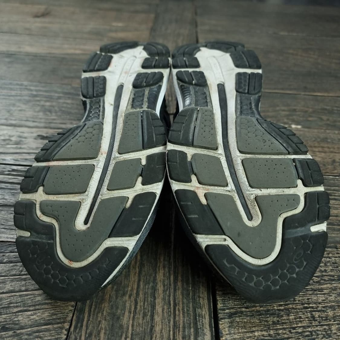 [아식스] 젤 님버스 20 스니커즈 런닝화 M19096 상품이미지7