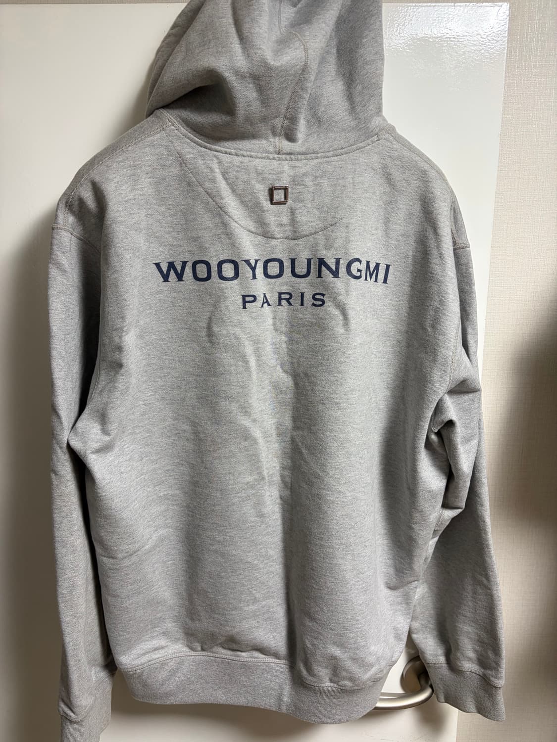 [50]우영미 블랙 백로고 후드 그레이 상품이미지3