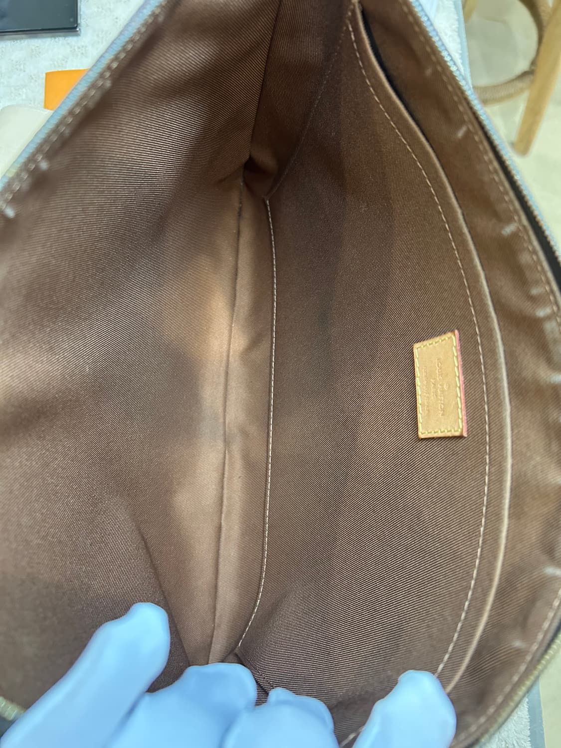 [정품/중고] 루이비통 에튀 보야주 클러치 상품이미지7