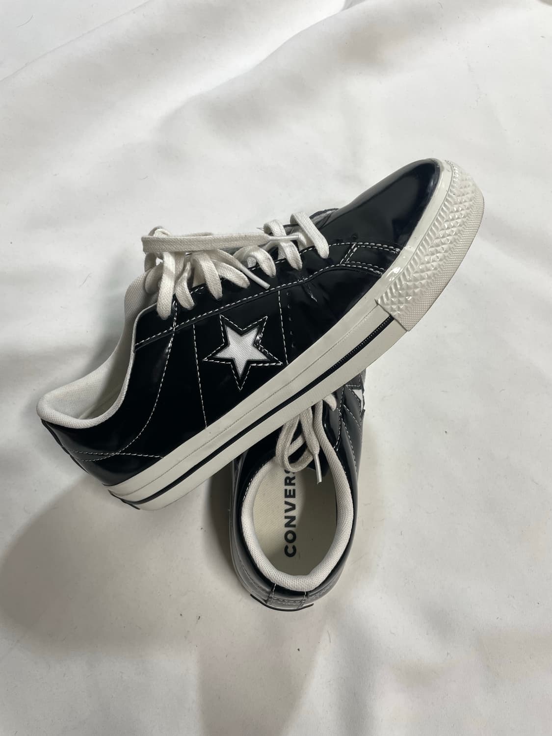 코르티스 주훈 컨버스 원스타 유광 레더 로우 상품이미지3