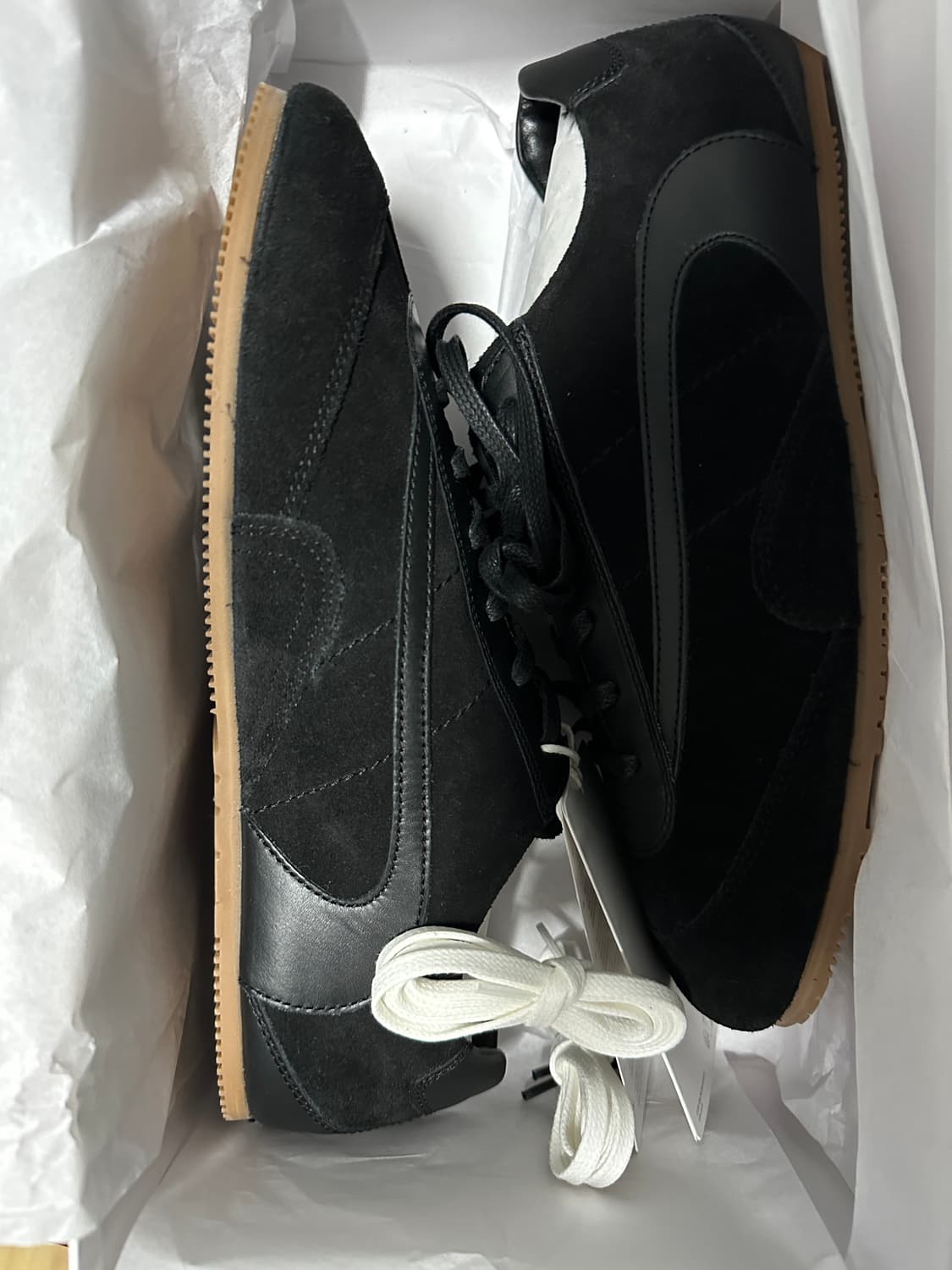 COS 미니멀 스웨이드 트레이너 275새상품 상품이미지2