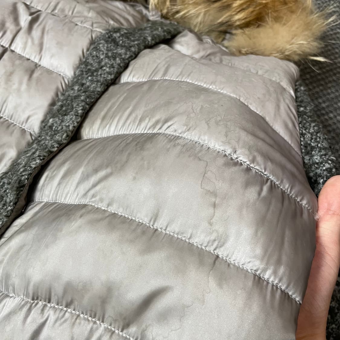 다운인타운 그레이 혼방 퍼 롱자켓 상품이미지6