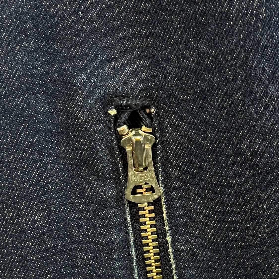 미스터젠틀맨 지퍼 디테일 리지드 데님 팬츠 상품이미지4