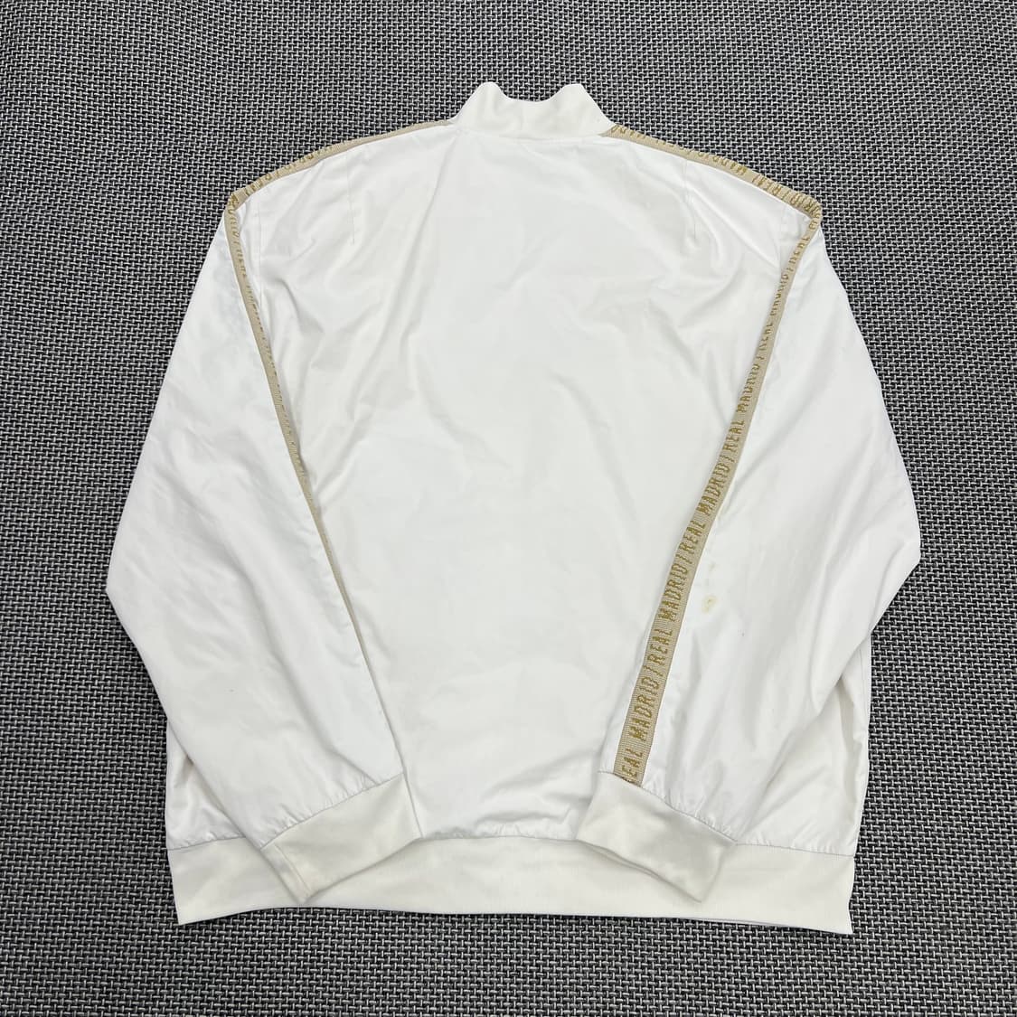 아디다스 레알마드리드 바람막이 상품이미지6