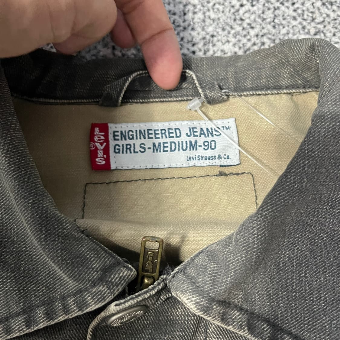 리바이스 엔지니어드진 크롭 데님 자켓 상품이미지4