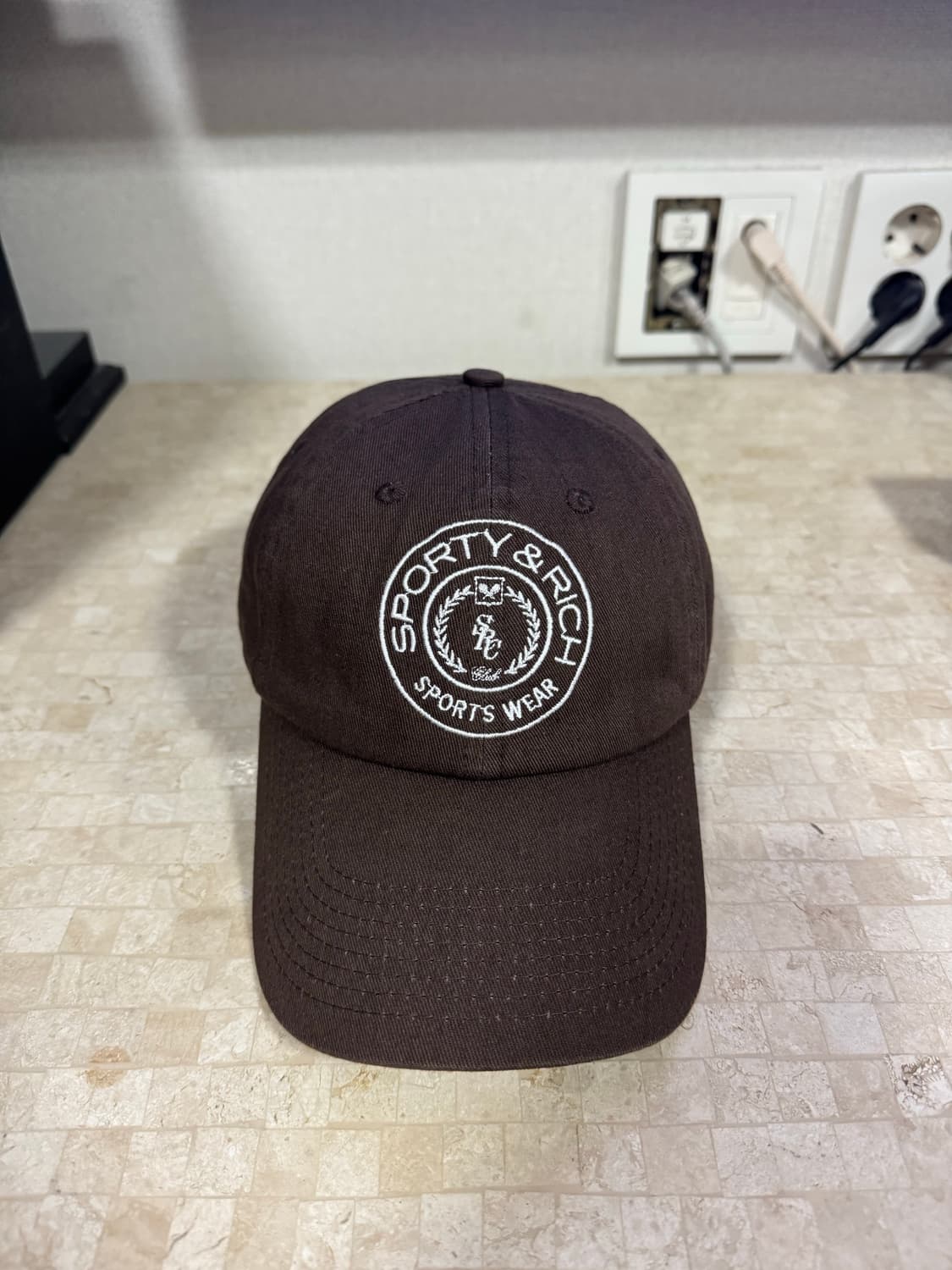 스포티앤리치 브라운 볼캡 상품이미지1