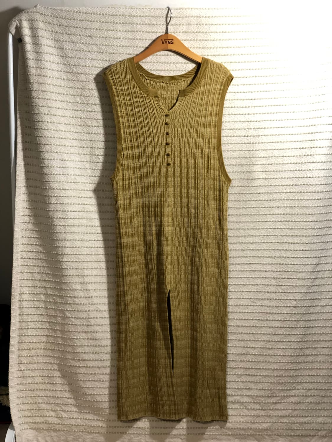 레이 빔즈 울 혼방 민소매 머스터드 니트 스웨터 롱 원피스 상품이미지1