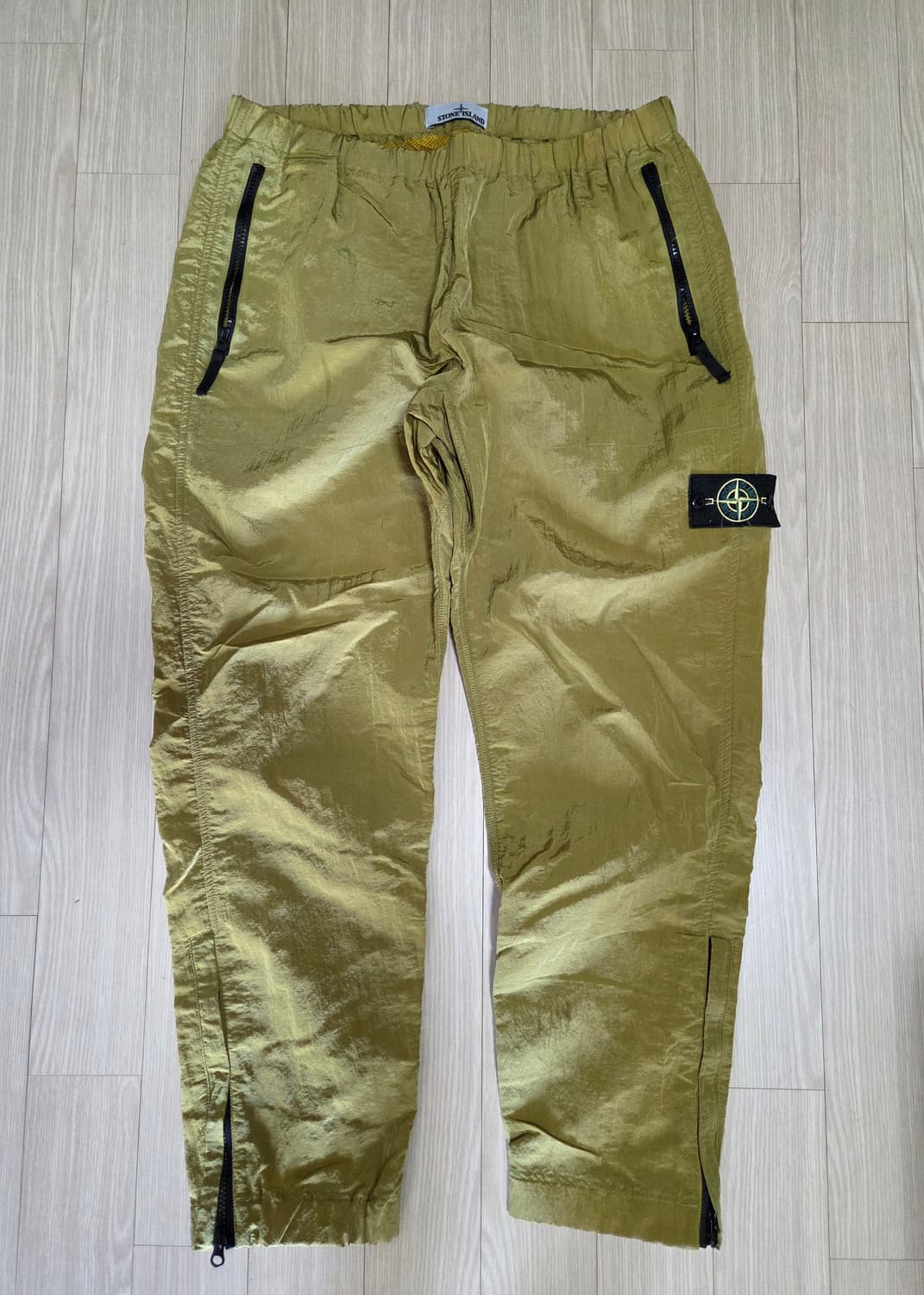 스톤아일랜드 와펜 우븐 조거팬츠  상품이미지1