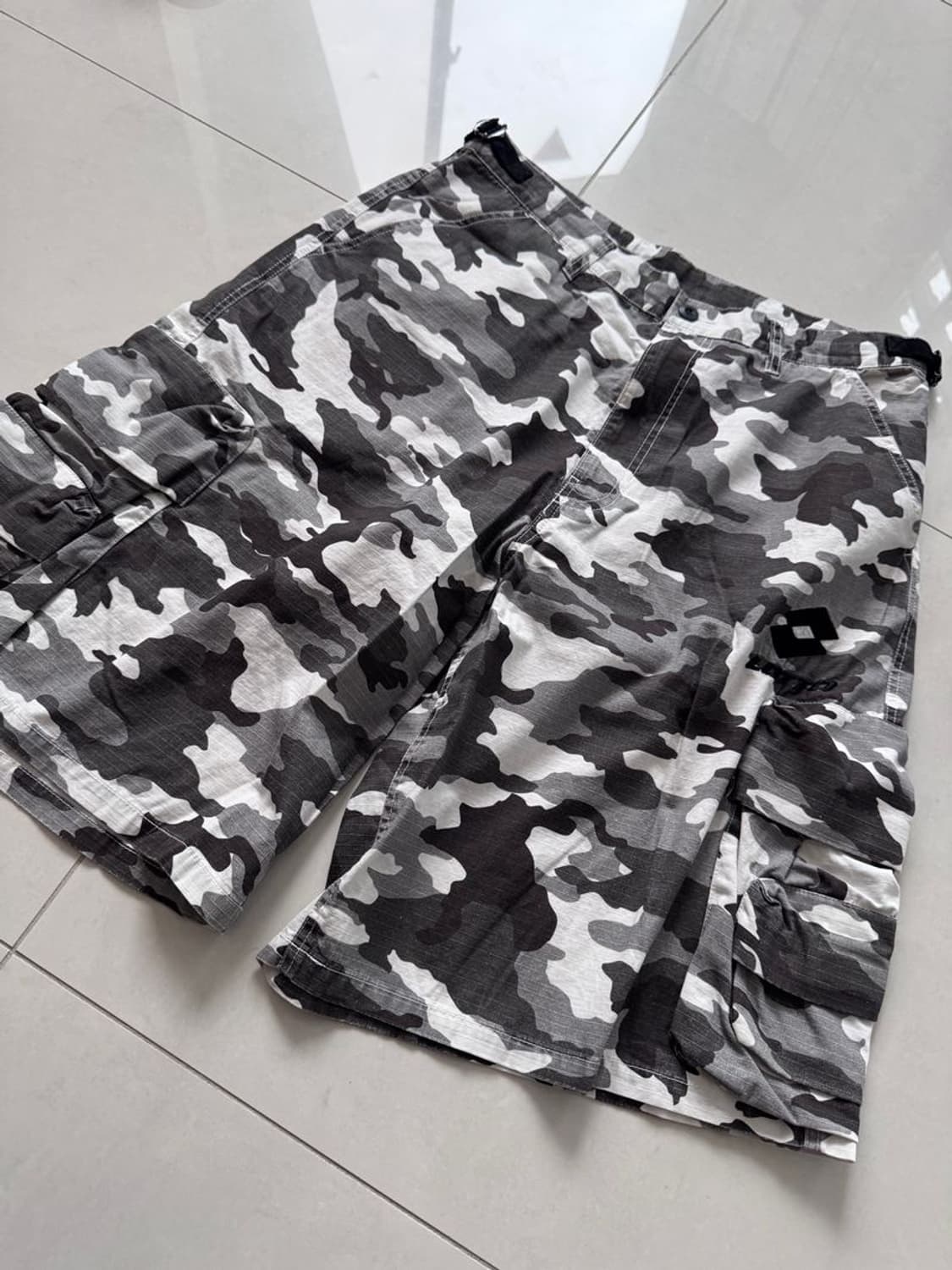 CARGO SHORTS 카모플라주 카고 반바지 상품이미지2