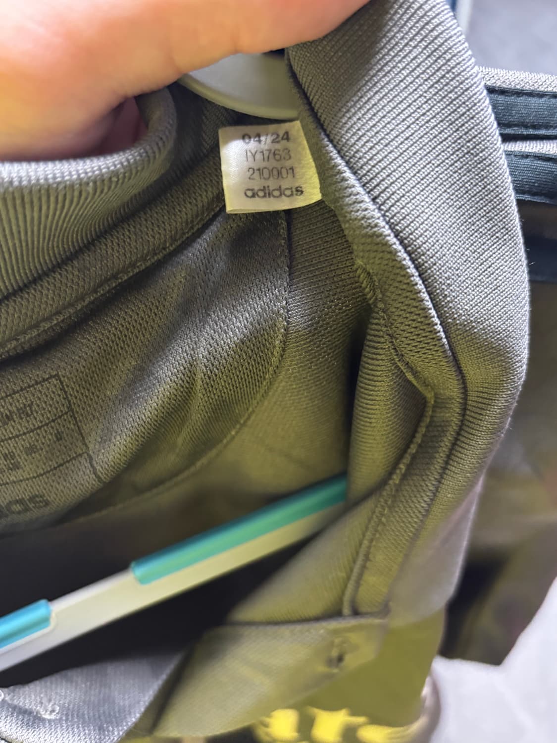 23-24 레알마드리드 써드 유니폼 상품이미지4