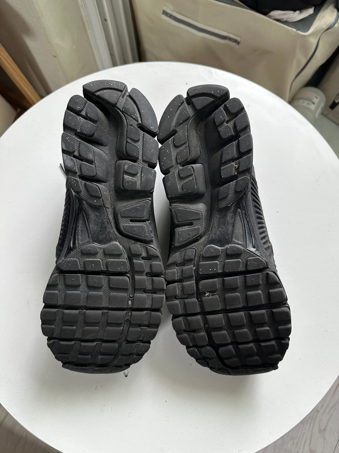 나이키 줌 보메로 5 올블랙 운동화 270  상품이미지3