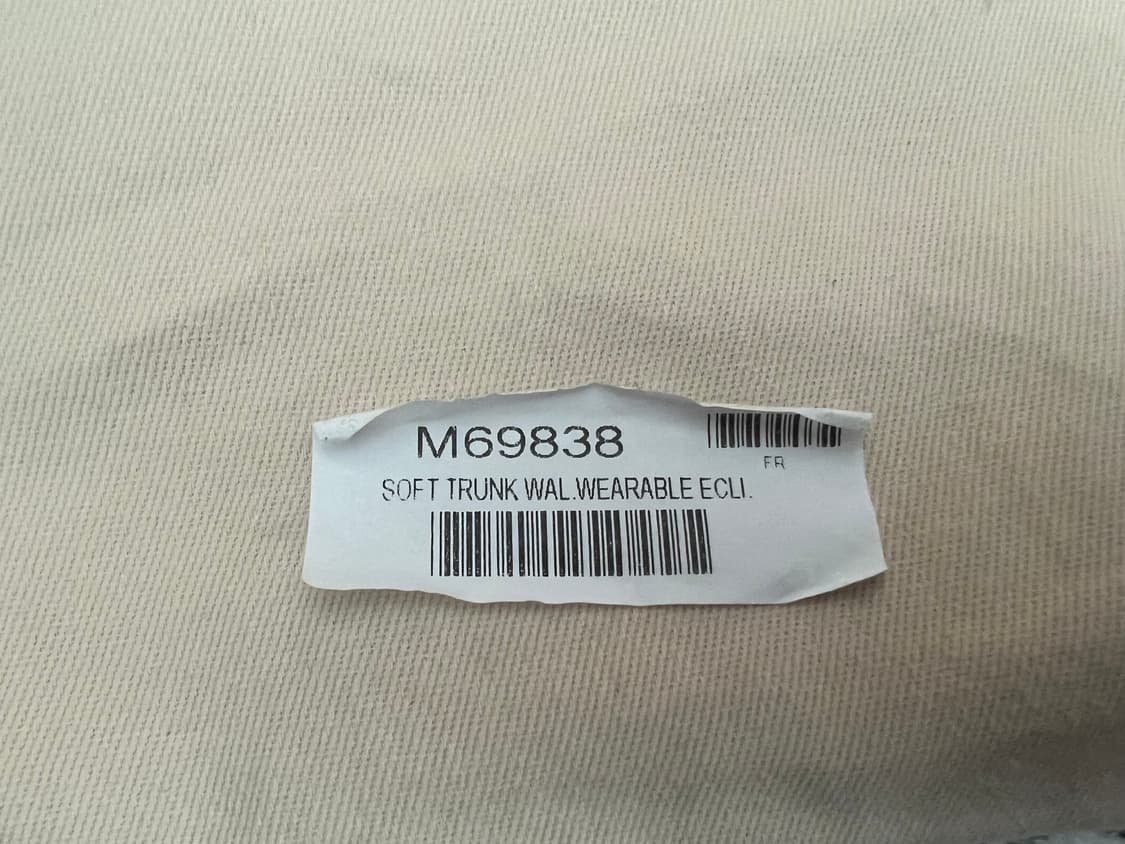 루이비통 소프트 트렁크 월렛 모노그램 이클립스 상품이미지9