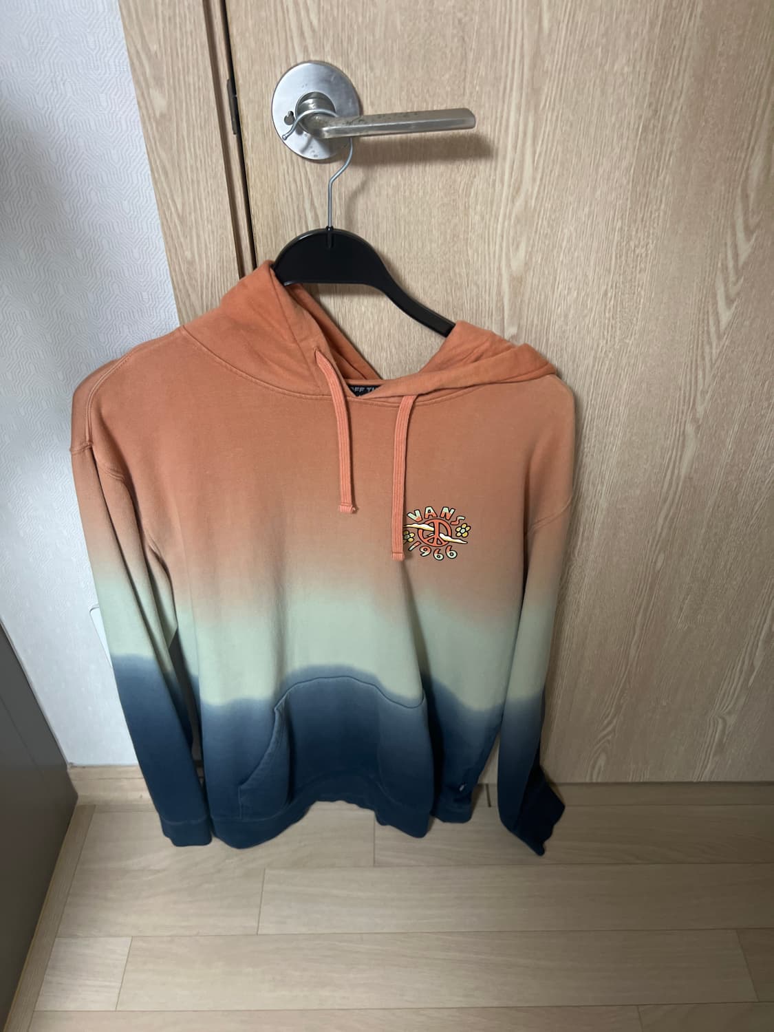 반스후드티ㅣ 상품이미지1