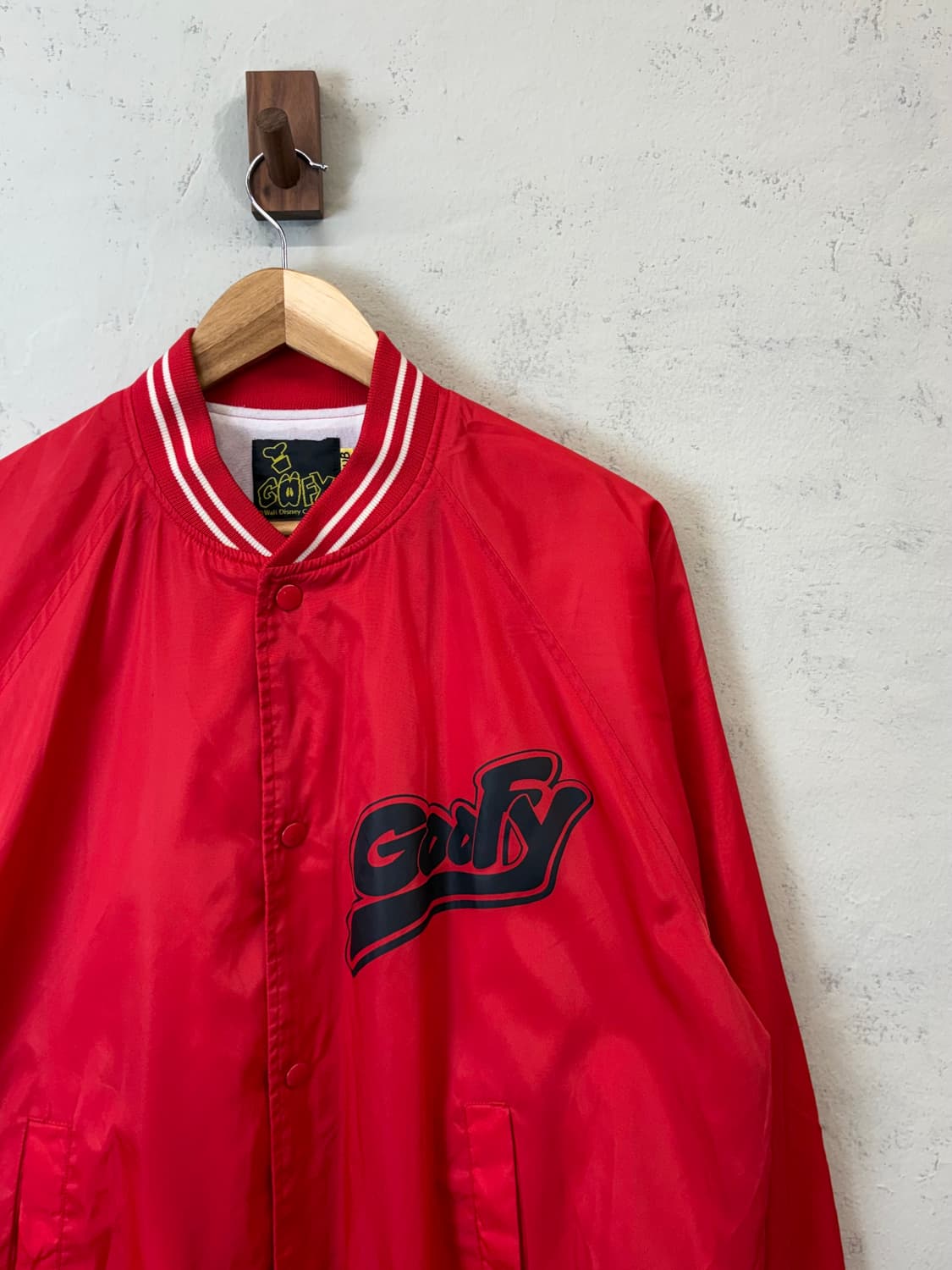 디즈니 90s 구피 스타디움 자켓 레드 상품이미지3