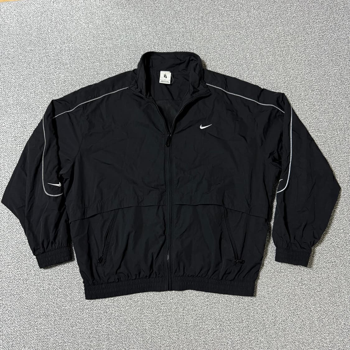 [정가 35만원] 나이키 NSW 스우시 바람막이 L 상품이미지1