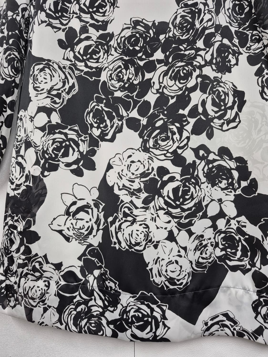 시슬리 블라우스 및 원피스 상품이미지4