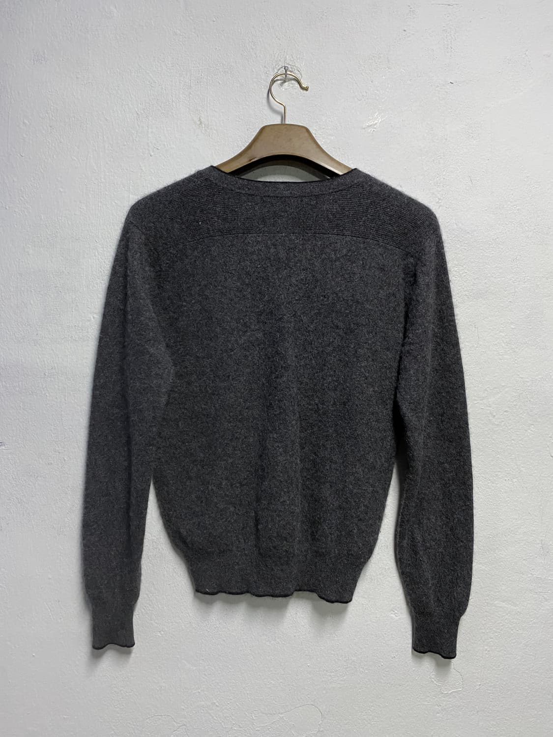 알마니 꼴레지오니 100% 케시미어 브이넥 스웨터 M 상품이미지6