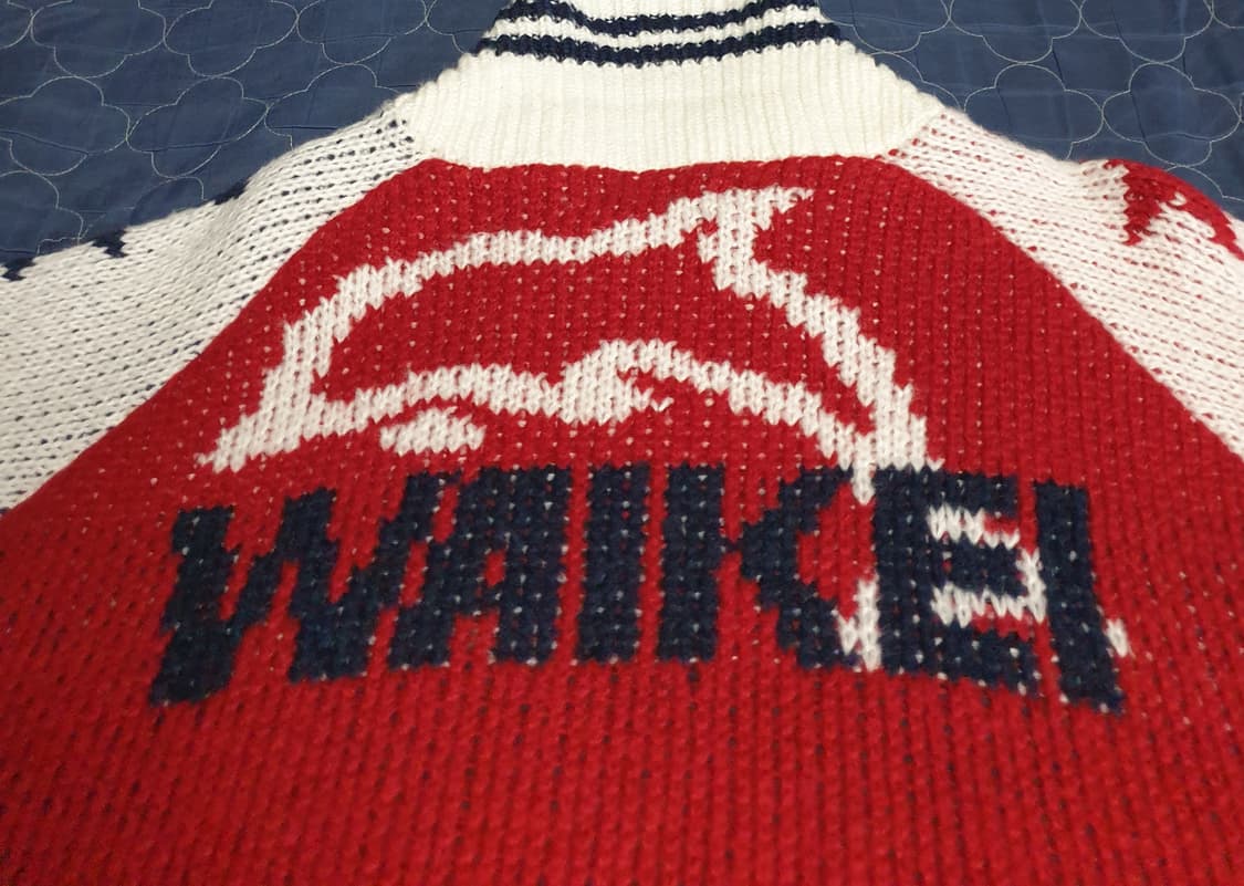 WAIKEI 와이케이 돌핀스타로고 혜비 니트집업 레드 (1사이즈) 상품이미지6