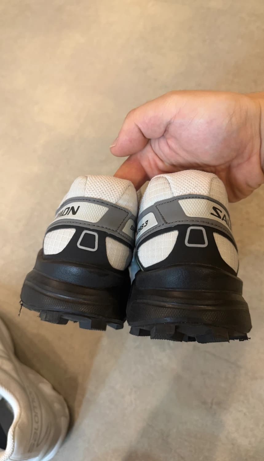 살로몬 트래킹화 러닝화 상품이미지3