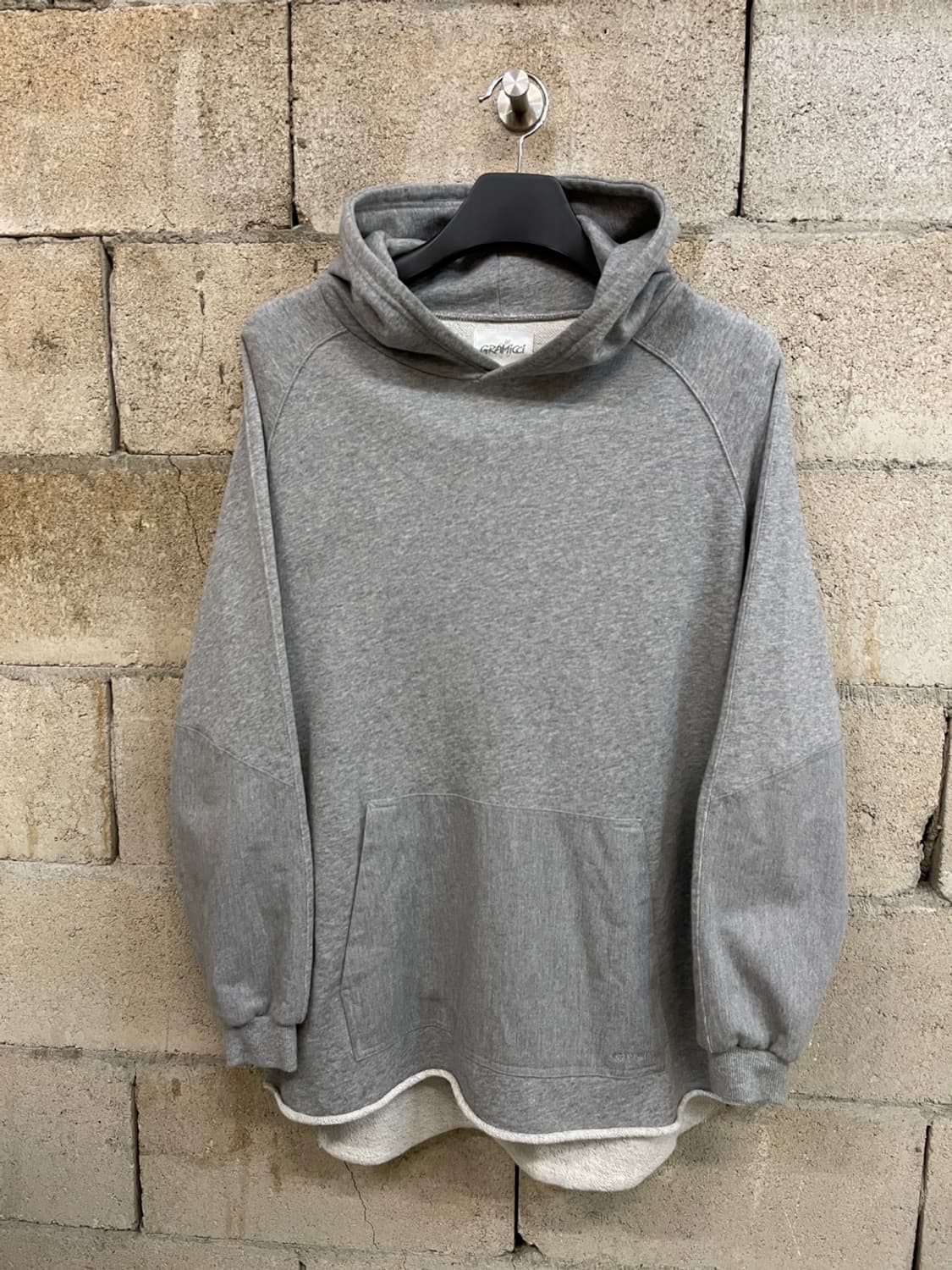 그라미치 테일컷 후드티 상품이미지1