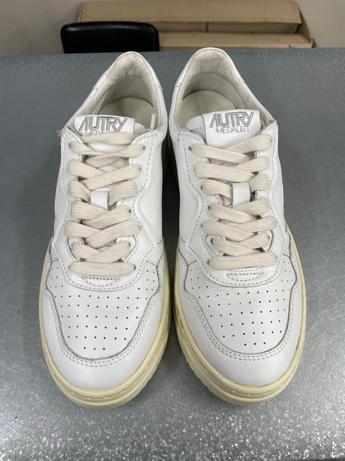 오트리 메달리스트 스니커즈38 상품이미지5